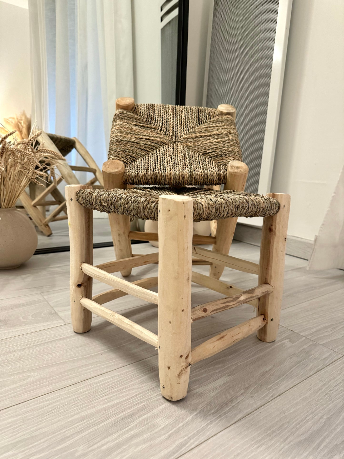 Tabouret "Nabil" en bois, corde naturel et doum