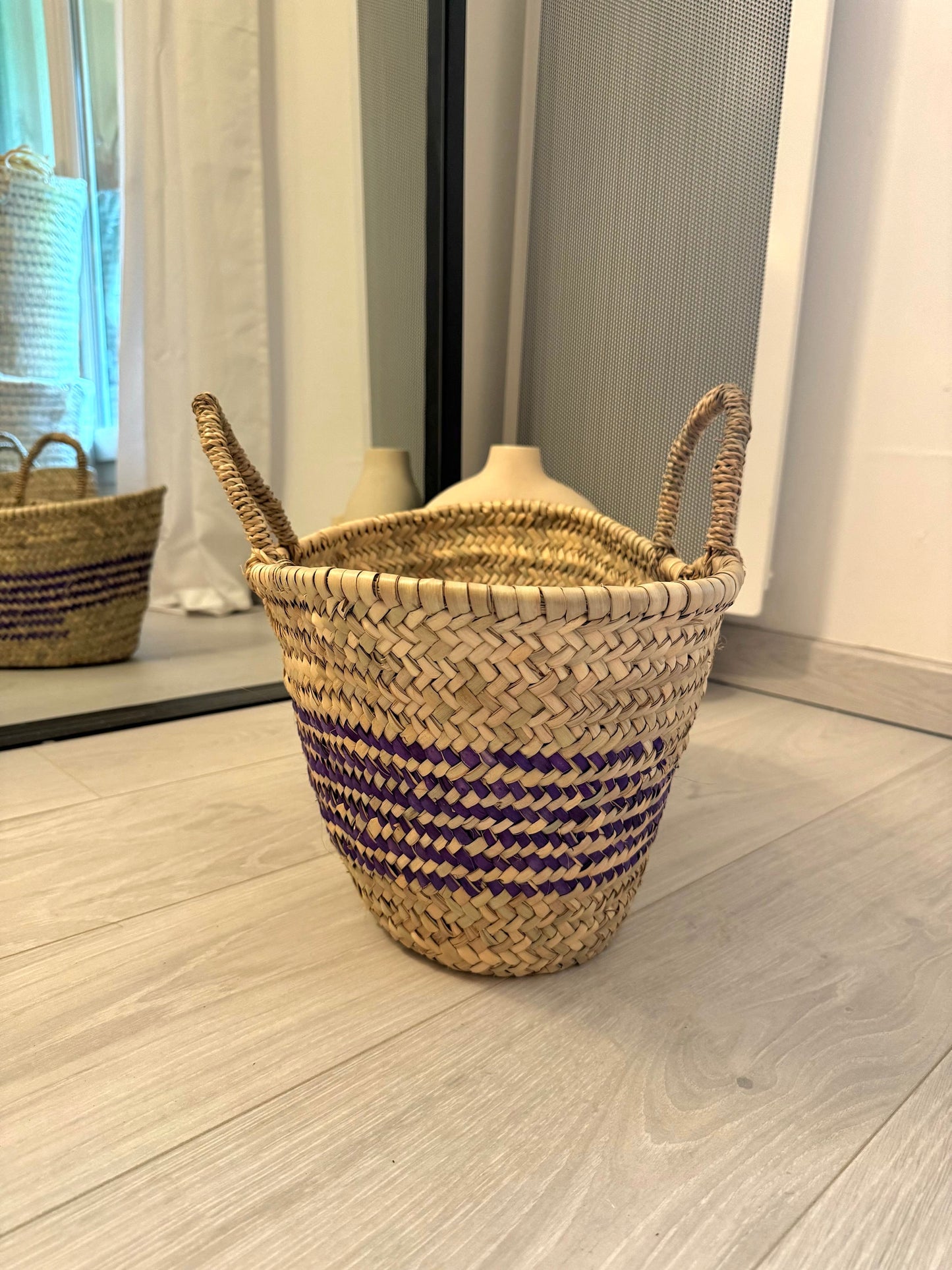 Panier "Akka" en paille et doum bicolore