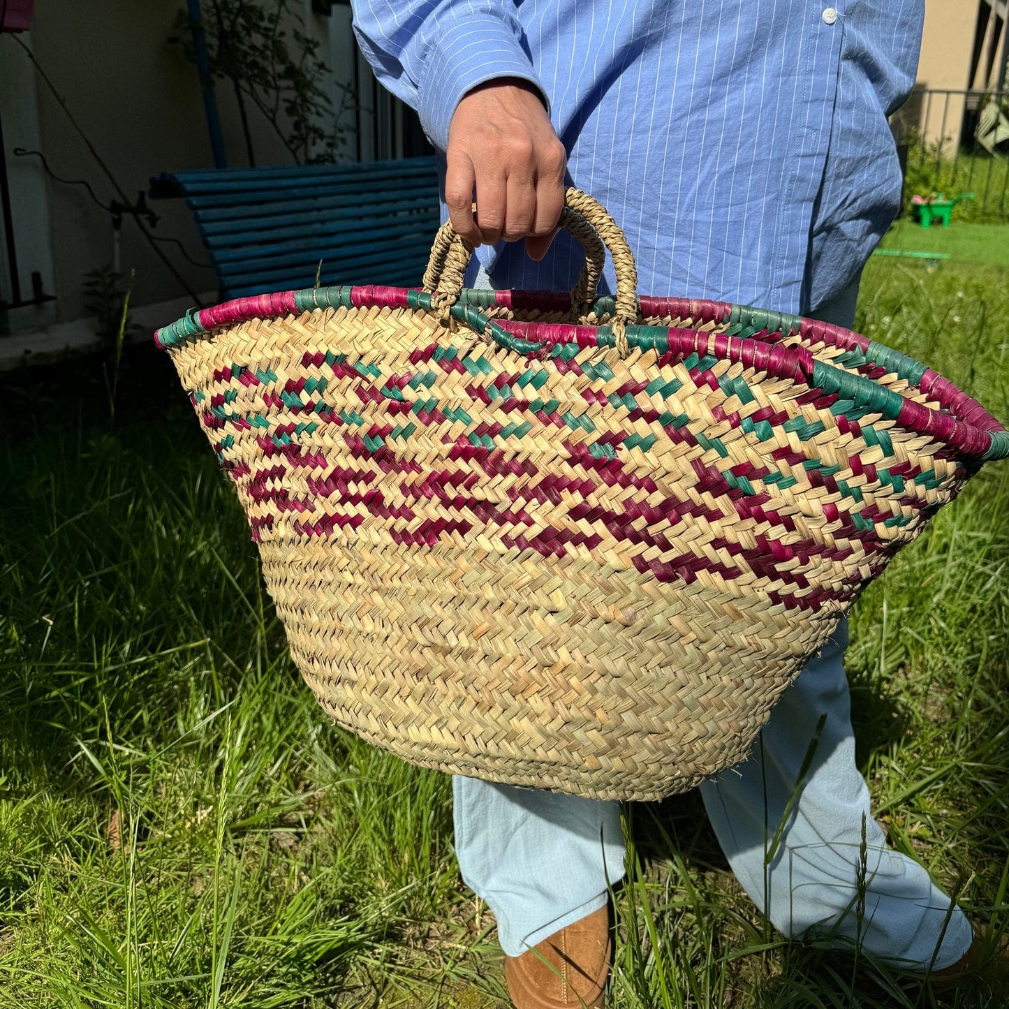 Panier "Driouch" tressé en paille et doum tricolore